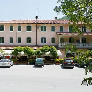 albergo-ristorante-sterlina.emilia-romagnahotels.net/